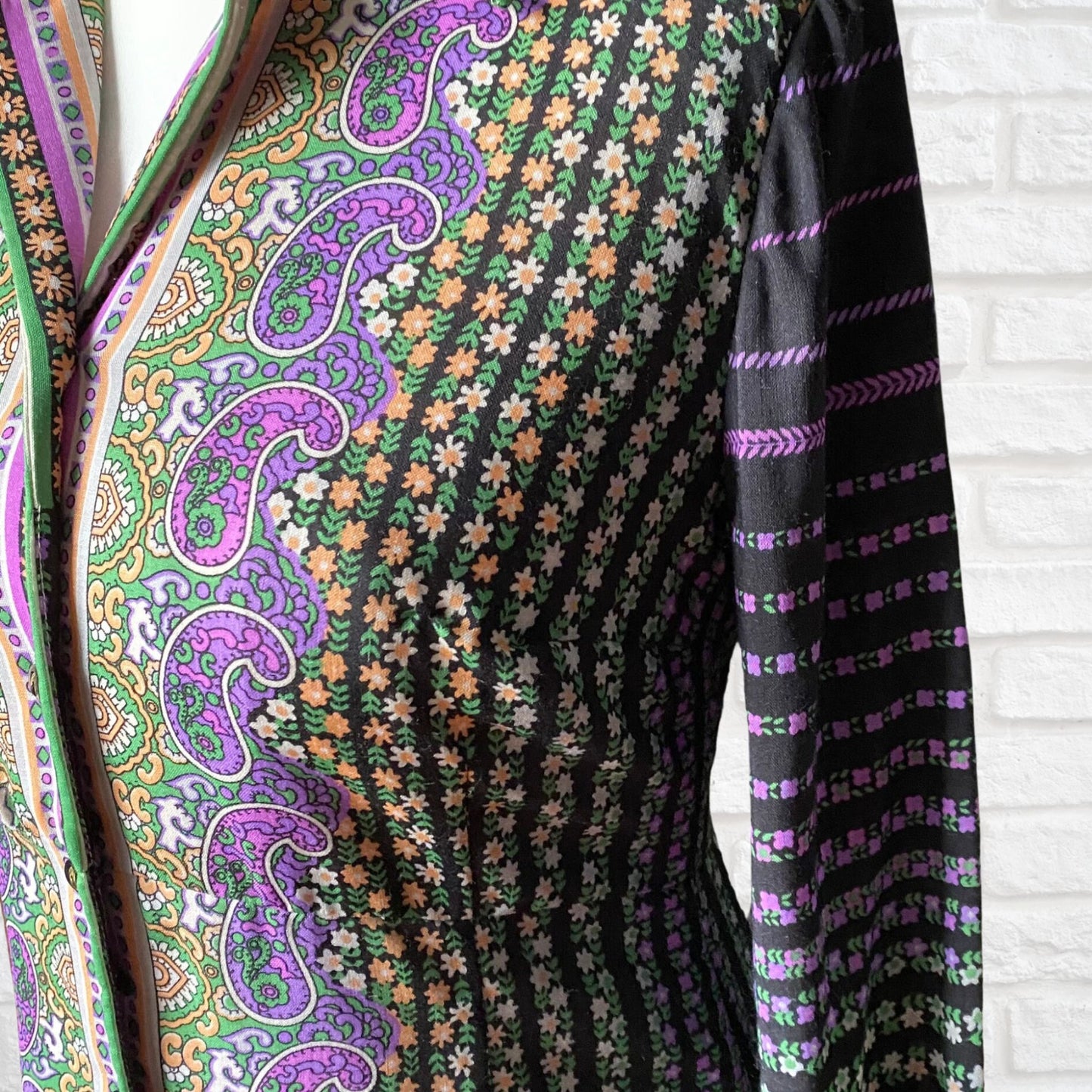 70s long purple paisley floral shirt waister dress . Approx U.K size 12