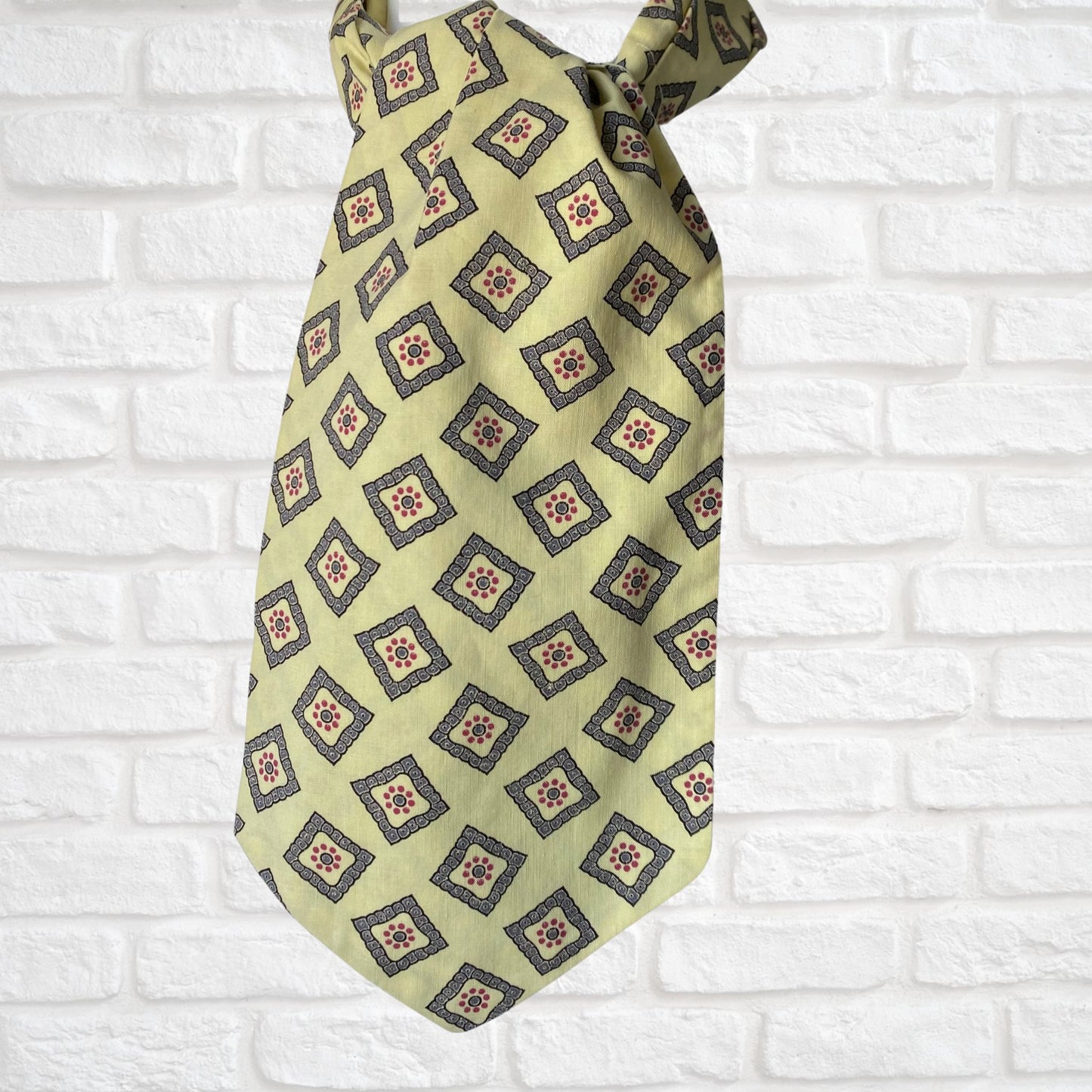 Mod style pale yellow, grey blue and red print vintage cravat by British brand Duggie