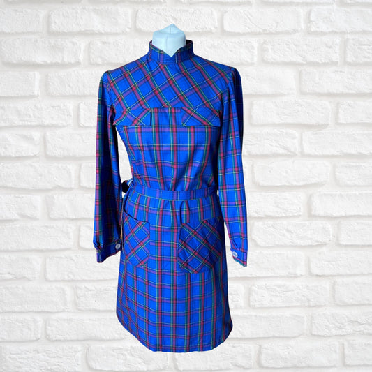 60s blue tartan long sleeved mini dress with button up back. Approx U.K. size 8-10