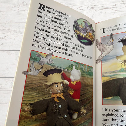 Rupert and the Old Hat. Rupert Bear Story.Vintage ladybird book. Great gift idea