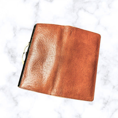 Vintage 1960s Tan Leather Clasp Top Purse/Wallet - Elegant and Practical