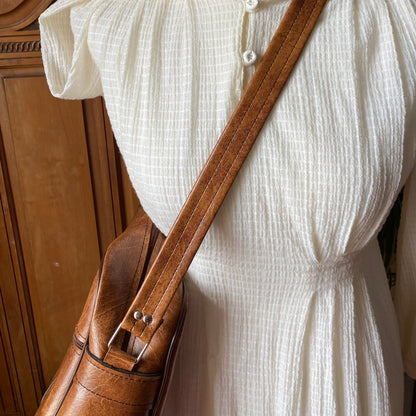 70s brown vinyl zip up overnight/ cabin bag