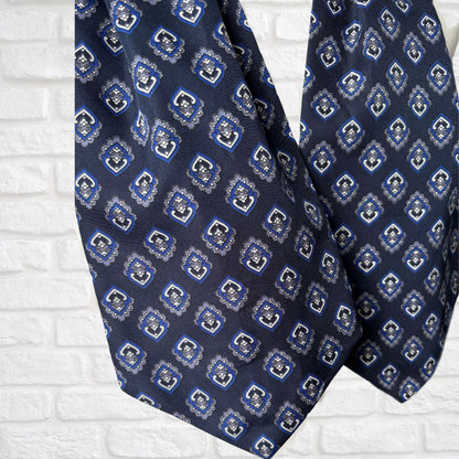 60s mod style blue and white Paisley print vintage cravat. Made in Britain by Tootal