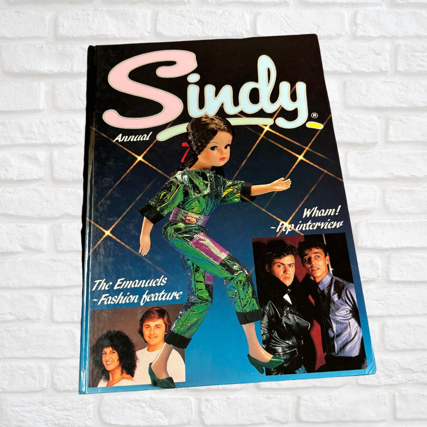 Vintage Sindy Annual 1985 - Classic Stories, Pop  Puzzles & Beauty Tips.