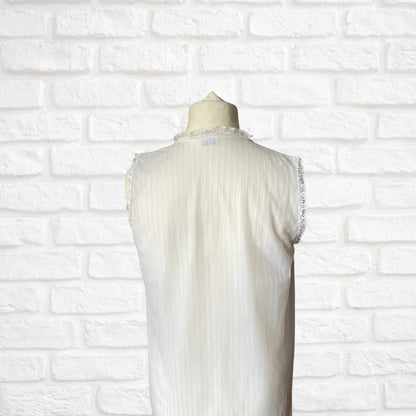Vintage 60s Frilly White Babydoll Smock Style Nightdress. Approx UK size 12-14
