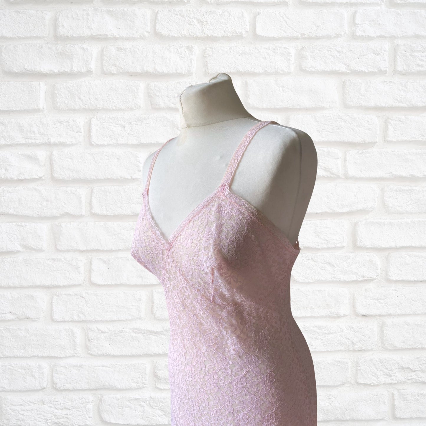60s pink lace fitted full slip by St. Michael. Approx U.K. size 8-10