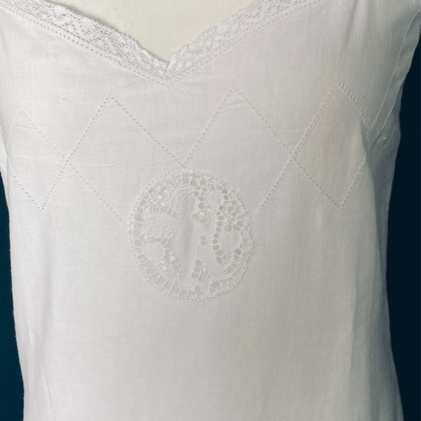 Vintage Edwardian Style White Linen Slip Dress with Lace Detailing. Approx UK size 10 -12