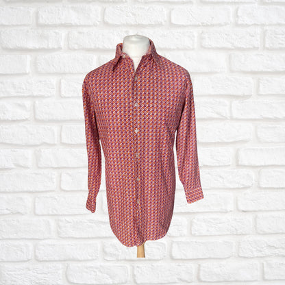 1970s Geometric Print Long Sleeved Dagger Collar Cotton Vintage Shirt. Approx UK size XL to XXL (men)  18-20 ( women)