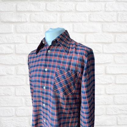 70s Red and Blue Checked Vintage Shirt with Dagger Collar. Approx UK size M to L (men) 12 - 14 (women)