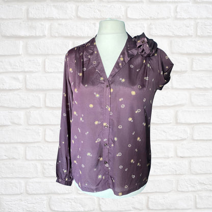 Vintage 60s Purple, White and Gold Silky Floral Blouse . Approx UK size 14-18