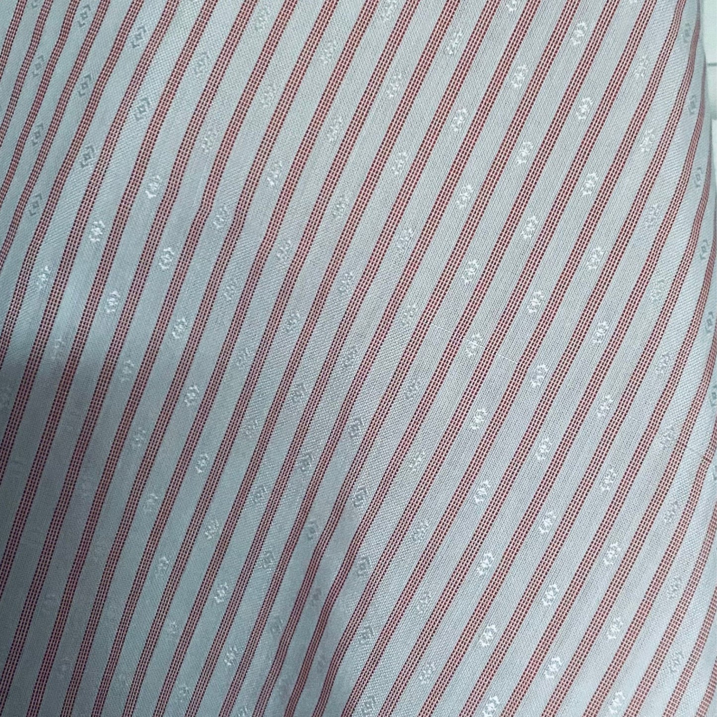 80s red and white striped tab collar blouse. Approx U.K. size 10-14