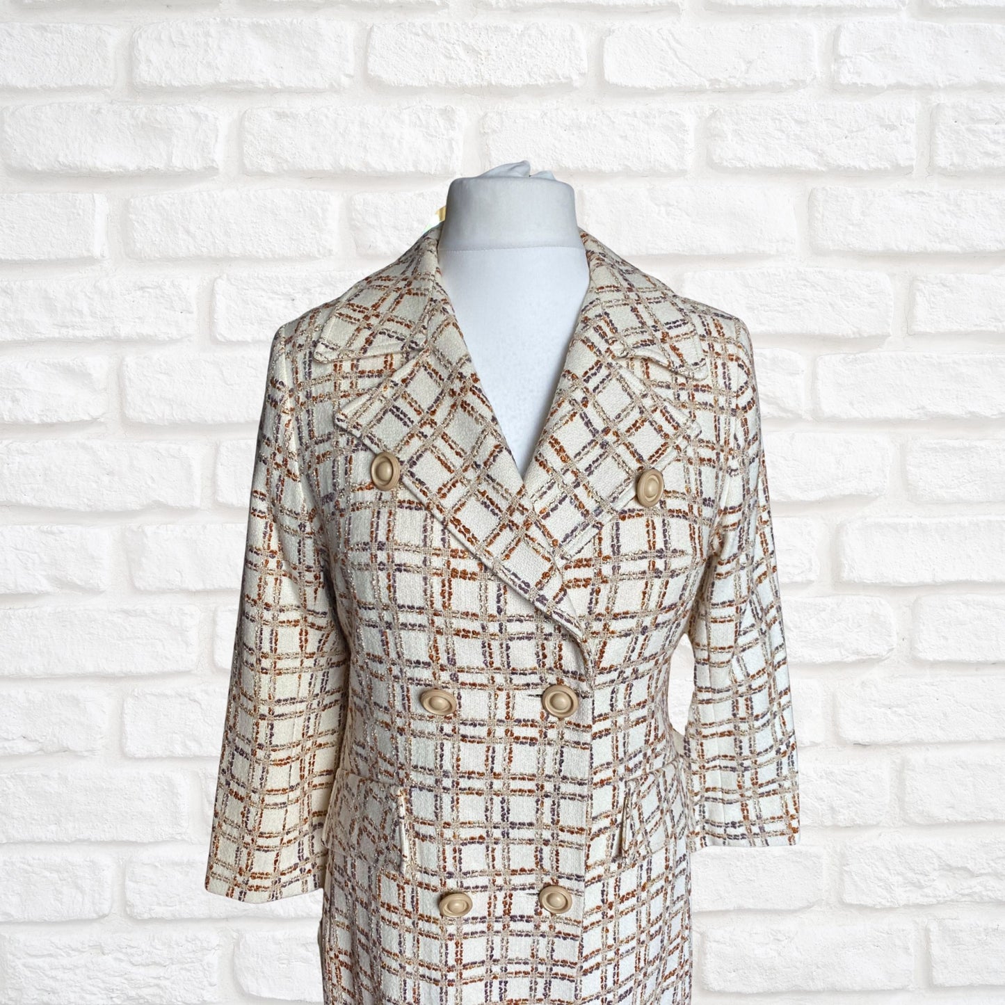60s/70s vintage cream and copper wool blend coat. Approx UK size 12-14