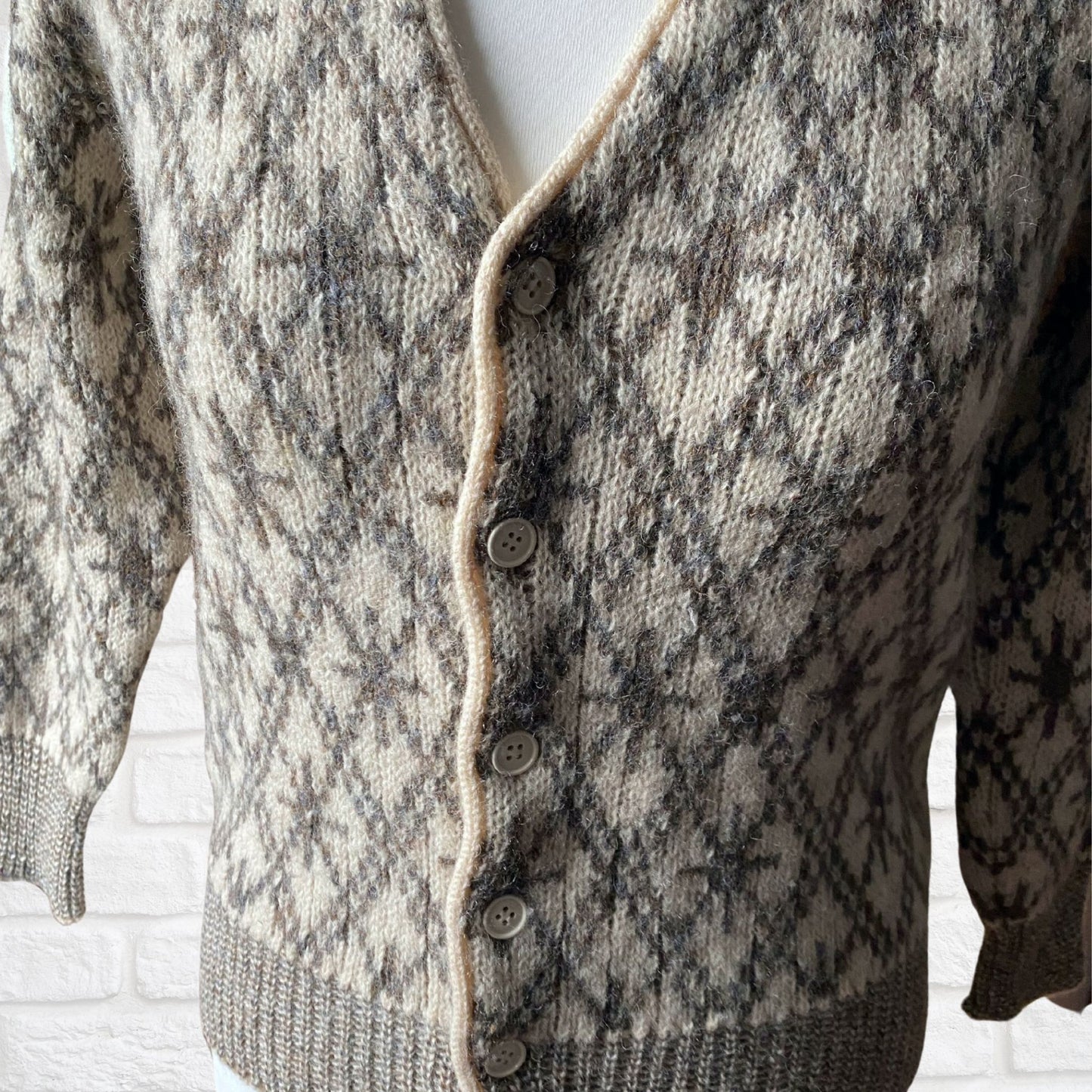 Vintage cream, brown and grey Nordic style wool cardigan. Approx U.K. size 6- 8