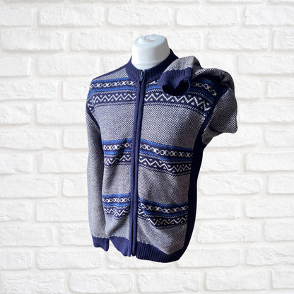Vintage Blue and White Patterned  Zip Up Wool Cardigan. Approx UK size L -  XL ( men) / 20-22 (women)