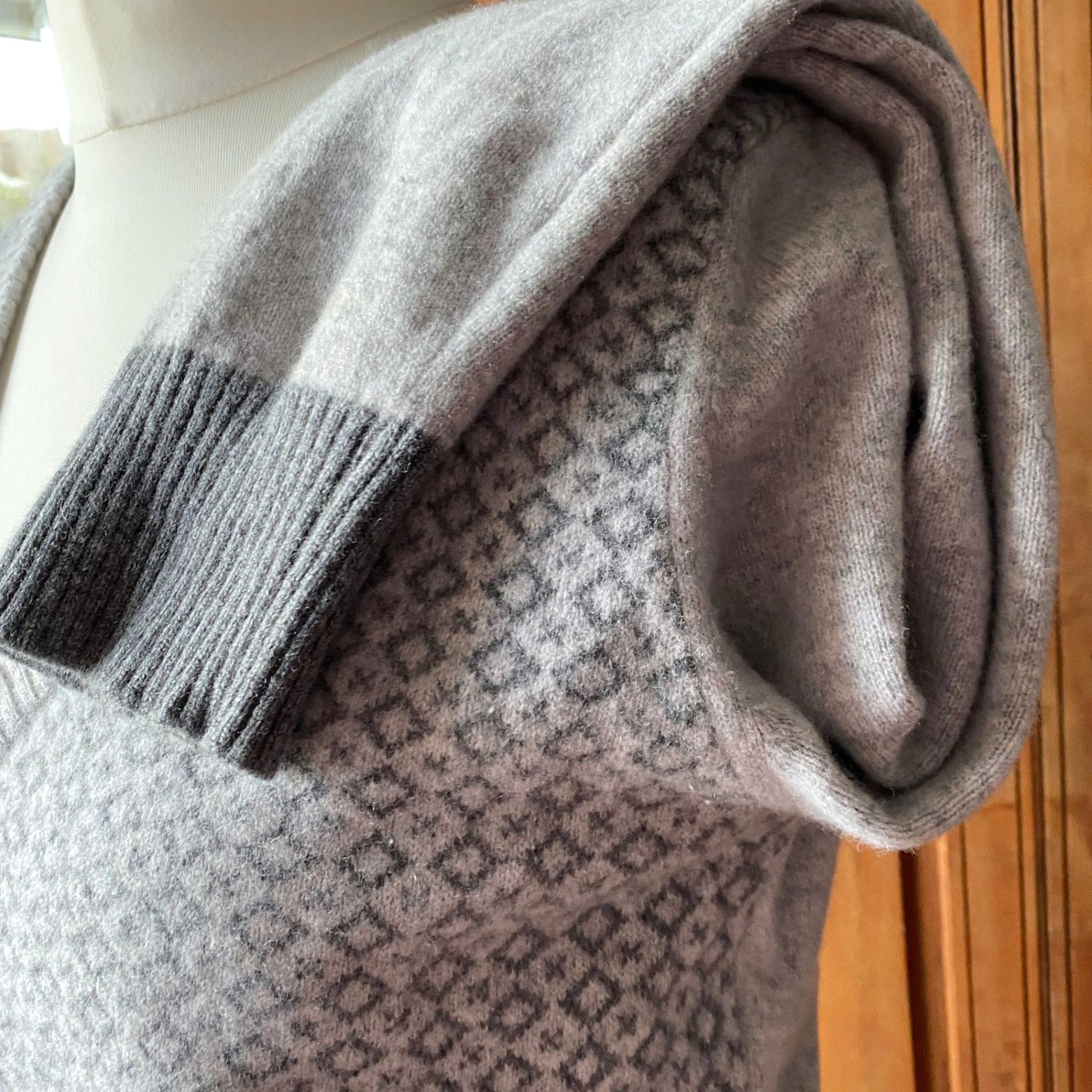 Soft Grey Marl Vintage Wool V Neck Jumper,  Approx UK size 12-16 ( w) sml to med (m)