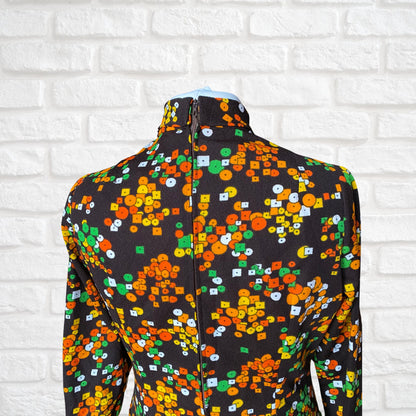 Vintage 60s Geometric Print Long Sleeved Mini Dress. Approx UK size 14-16