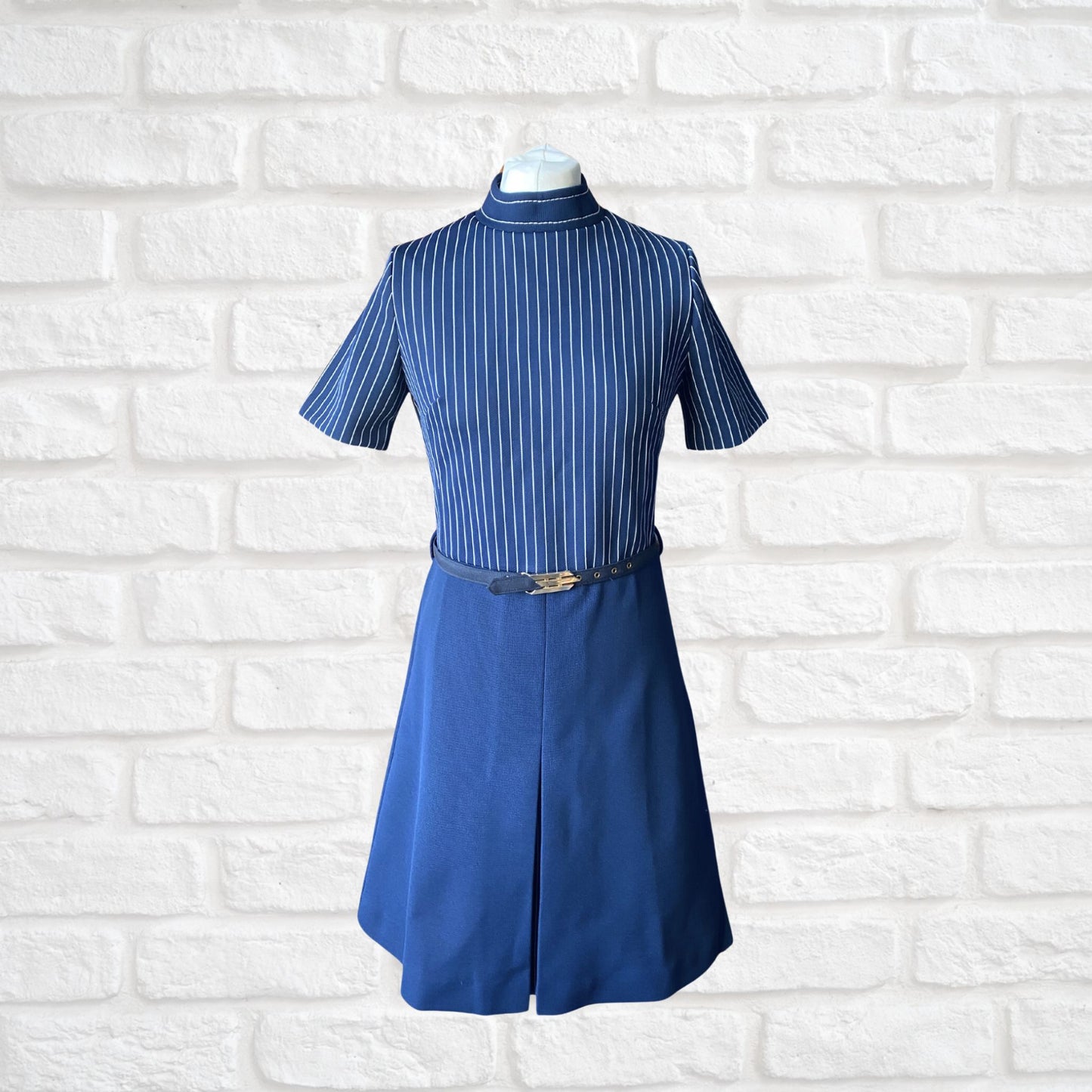 60s Vintage Mod Style Navy Blue and White Scooter Dress with Matching Belt. Approx UK size 8-10
