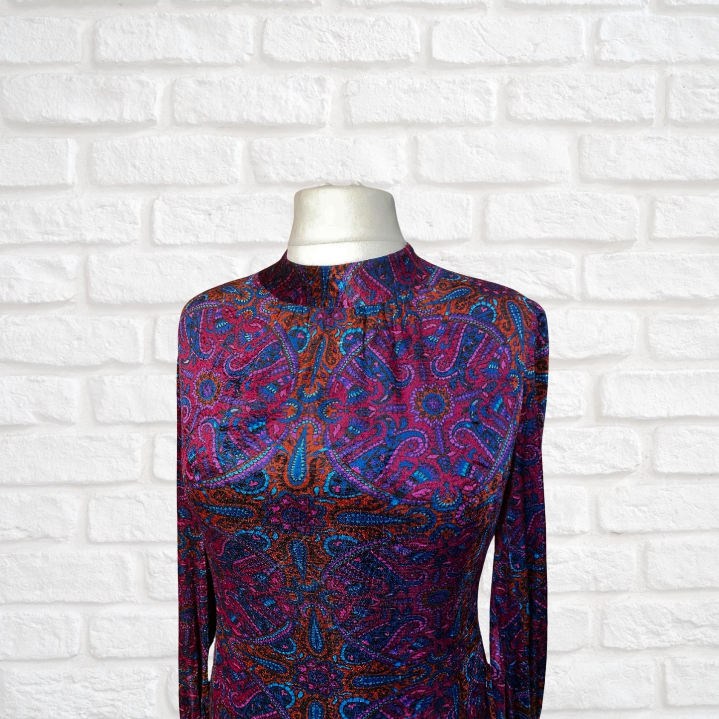 Vintage Velvet Purple Paisley 60s Style A line Dress. Approx UK size 14-16