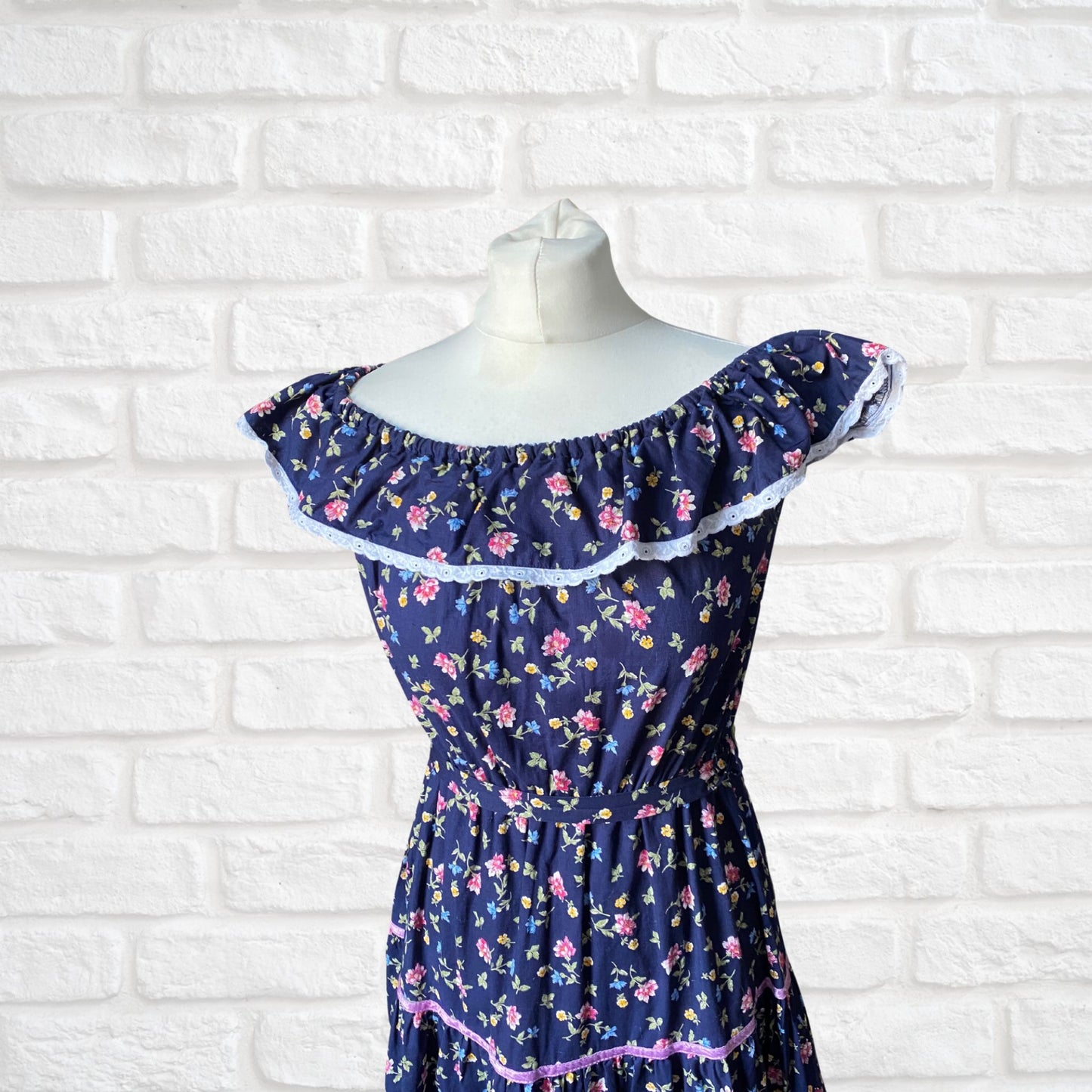 Vintage Summer floral prairie dress with neck frill and white lace trim . Approx UK size 10-12