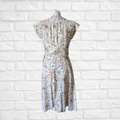 40s/50s style white and brown floral button down sleeveless vintage dress . Approx UK  8-10