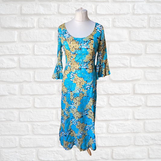 70s floaty blue and yellow floral maxi dress with flared sleeves  . Approx  UK size 14