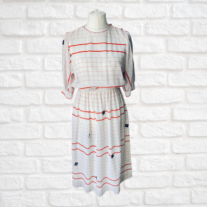 80s white, red and black geometric print lightweight Summer vintage midi dress. Approx UK size 14-16