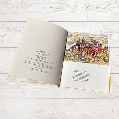 The Pied Piper of Hamelin by Robert Browning. Illustrated Hardback Vintage Book. Great Gift Idea