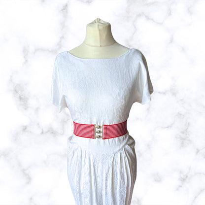 Vintage 80s Red and White Striped Stretch Waist Belt with Metal Clasp. Approx UK size 10-14