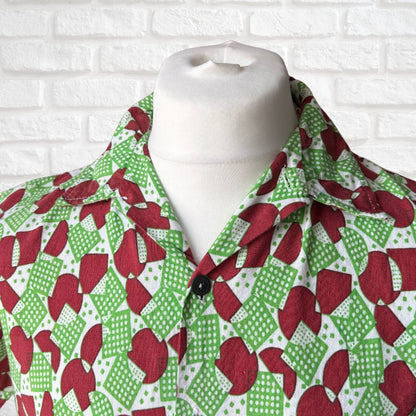 70s Vibrant Geometric Print Vintage Cotton Shirt. Approx UK size S- M (men) 12-14 (women )