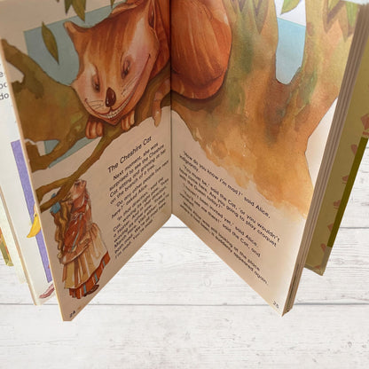 Vintage Ladybird Book - Alice in Wonderland. Ladybird Series 740 . Great gift idea