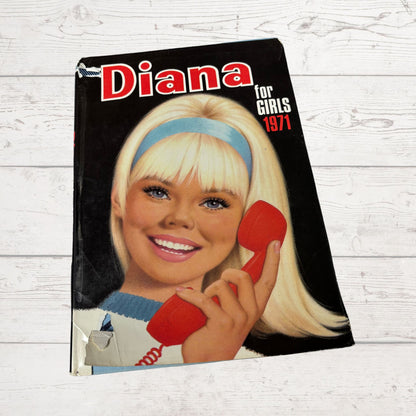 Vintage Diana Annual 1971, full of fiction, fashion, fun and nostalgia. Great gift idea