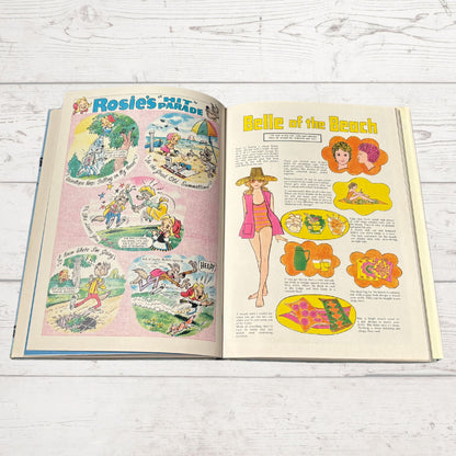 Vintage Diana Annual 1972, full of fiction, fashion, fun and nostalgia. Great gift idea