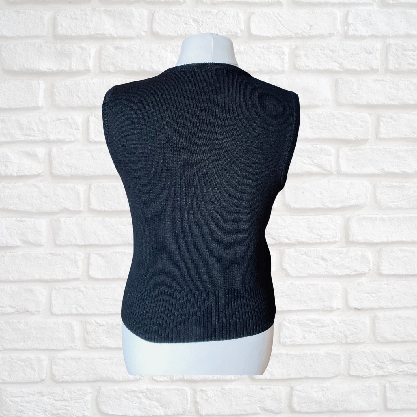 Black 70s round neck tank top/sweater top. Approx UK size 10-16