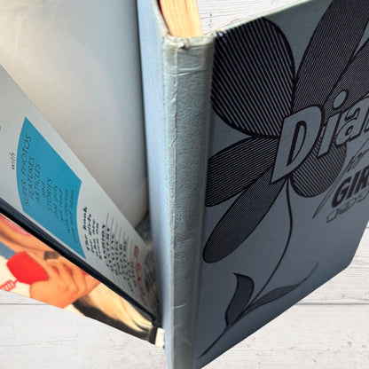 Vintage Diana Annual 1971, full of fiction, fashion, fun and nostalgia. Great gift idea
