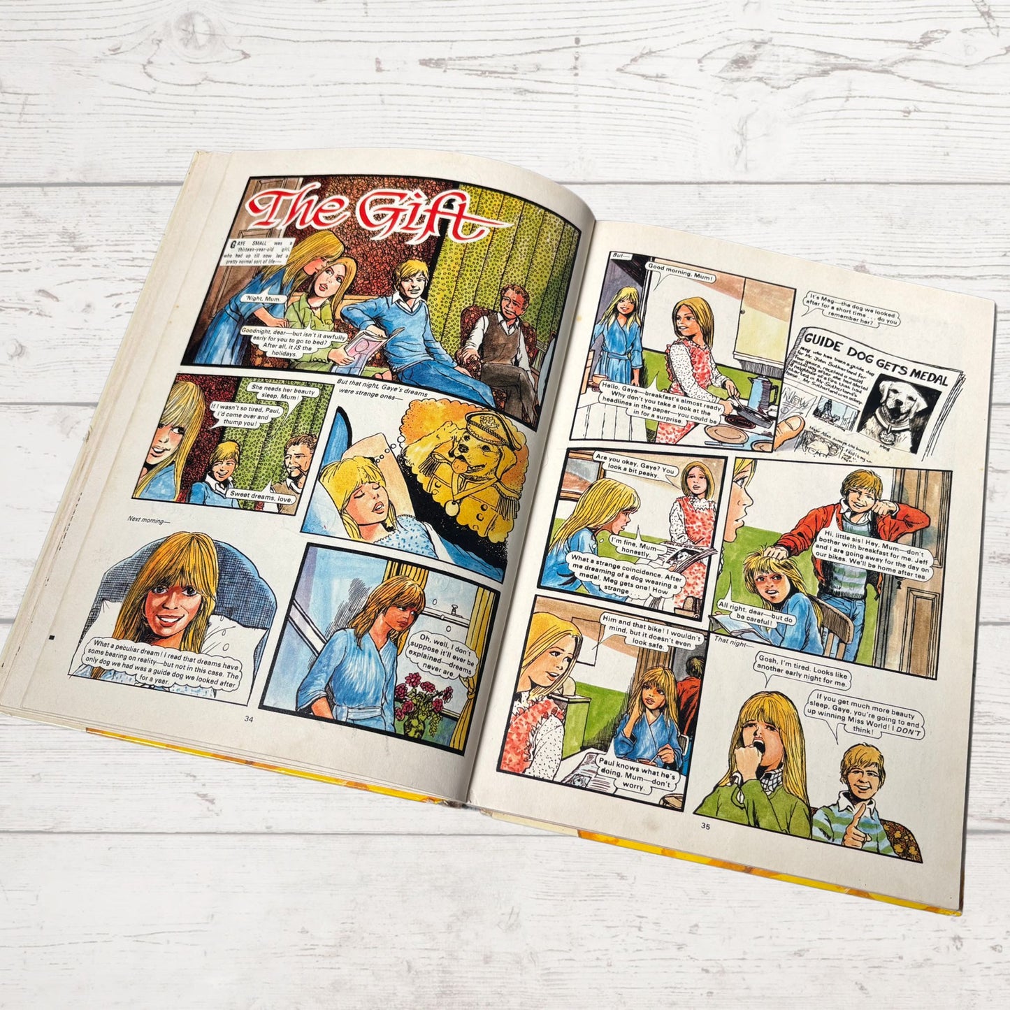 Vintage Mandy Annual 1984, full of fiction, features  and fun. Great gift idea