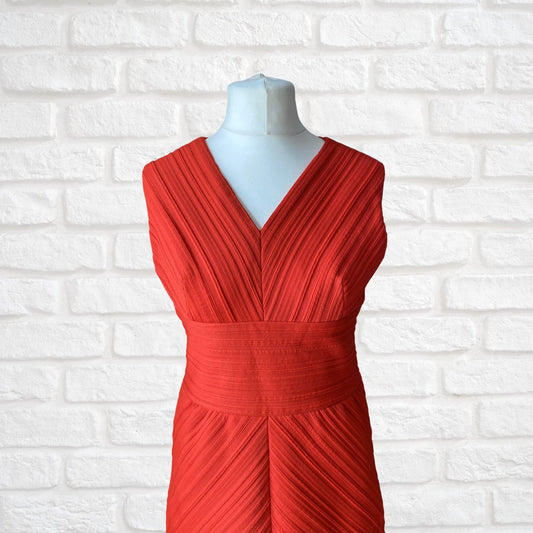 Vintage 1970s Sleeveless Textured Red/Orange Mini Dress. Approx UK size 12-14