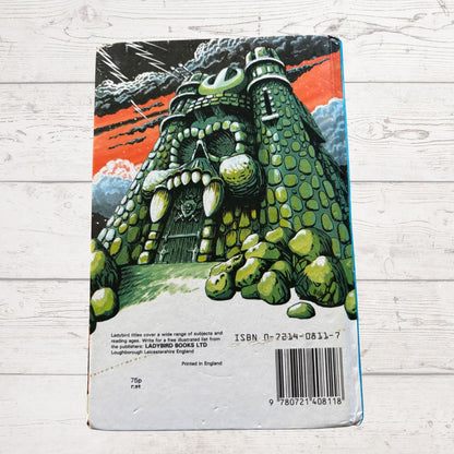 Castle Grayskull Under Attack ! He - Man. Masters of the Universe. Vintage ladybird book. Great gift idea