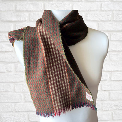 Vintage checked 60s mod style Duggie Wool Scarf with Fringing. Great gift idea