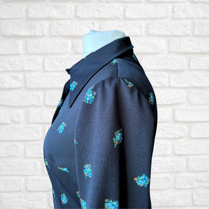 70s Black Floral Print Long Sleeved Dress with a Dagger Collar. Approx UK size 14-16