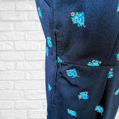 70s Black Floral Print Long Sleeved Dress with a Dagger Collar. Approx UK size 14-16