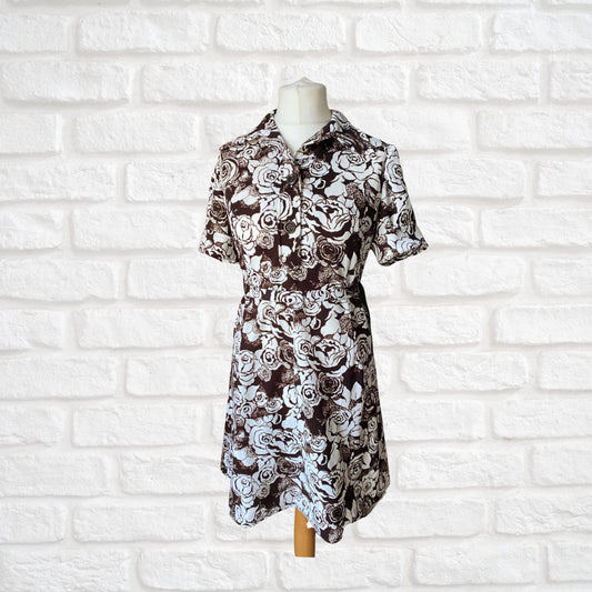 Vintage 60s/70s Floral Brown & White Mini Dress with Dagger Collar. Approx U.K size 12-14