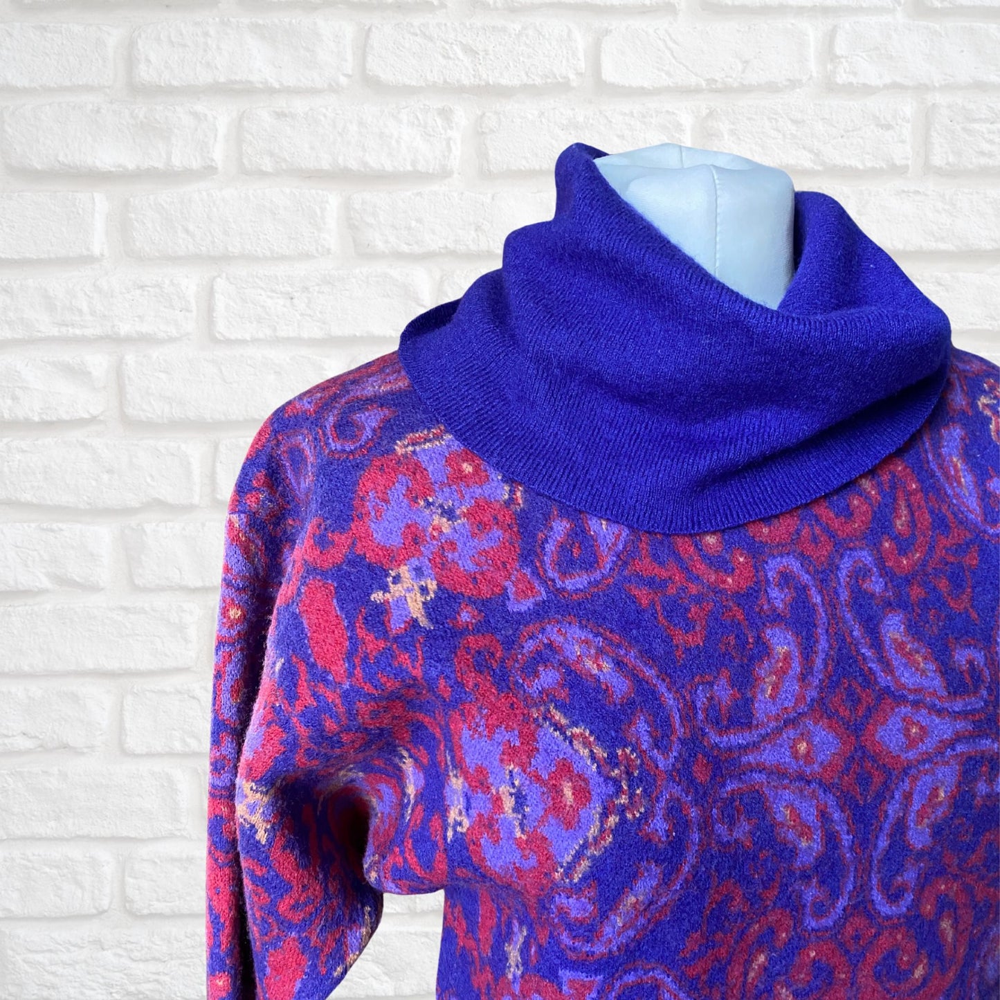 Vintage 80s Purple Abstract Print Roll Neck Jumper. Approx UK size 10-14