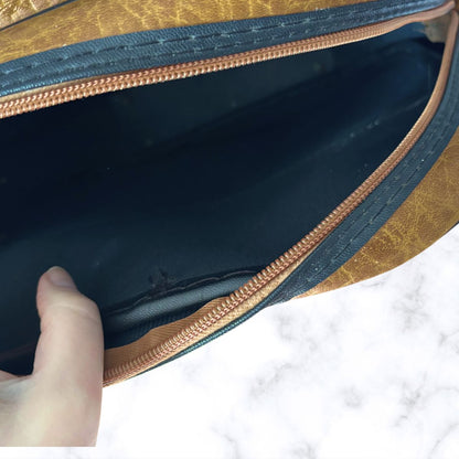 Vintage AA Unisex Travel Holdall/ Cabin Bag with Multiple Compartments