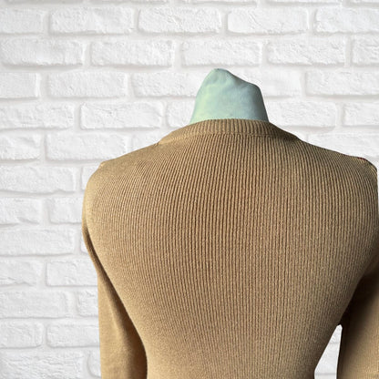 Camel jumper close up back 