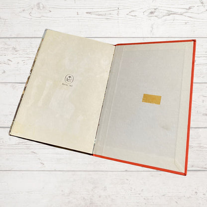 Vintage 1970s ladybird book, The Story of the First Queen Elizabeth , Series 561