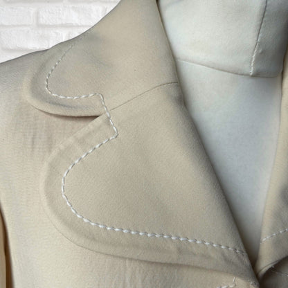 Vintage Creamy White Lightweight 60s Mod Coat with Rounded Collar . Approx UK size 10-12