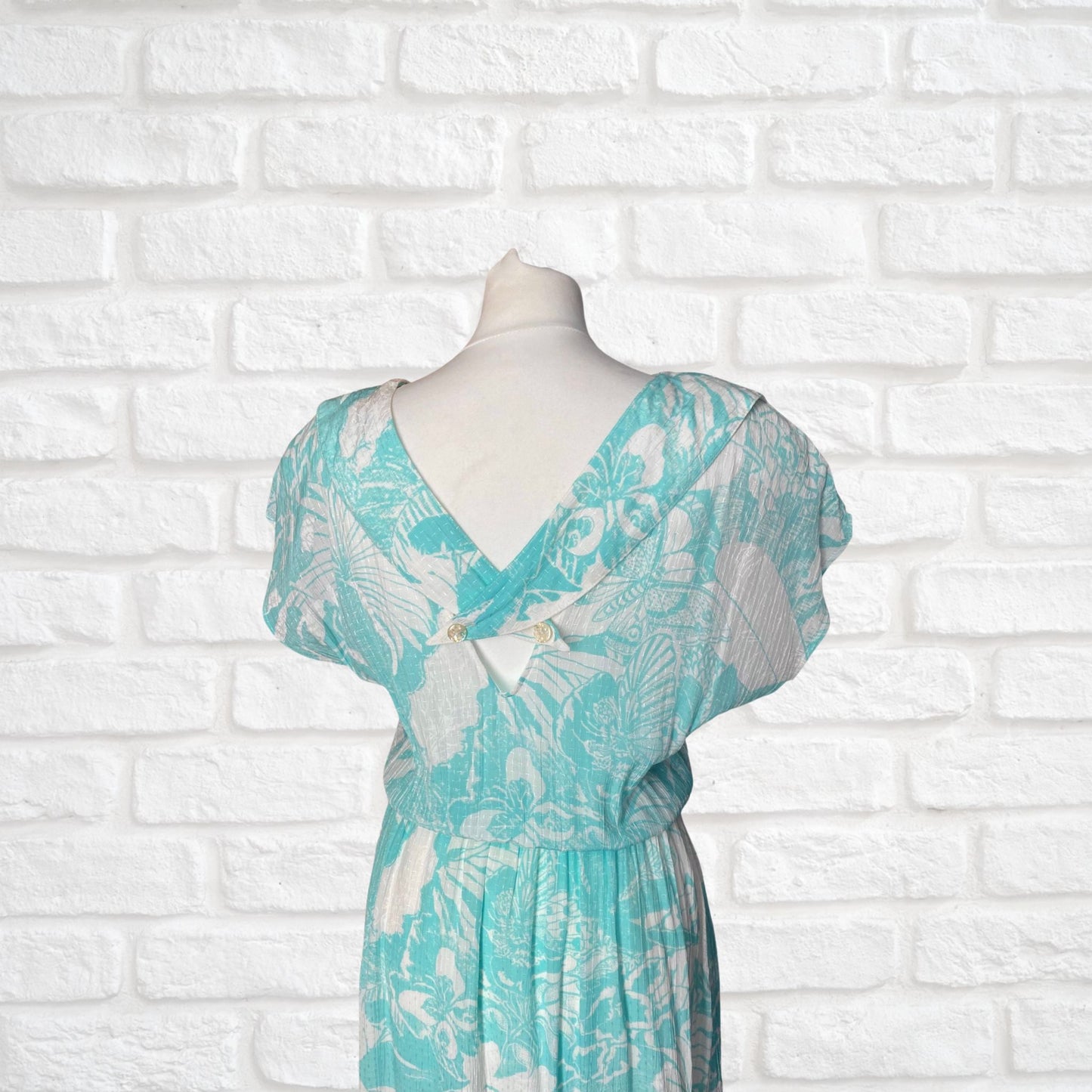 80s white and turquoise floral print Betty Barclay midi dress. Approx  U.K. size  12-14