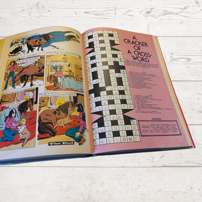 Vintage Diana Annual 1976 , full of fiction, fashion, fun and nostalgia. Great gift idea