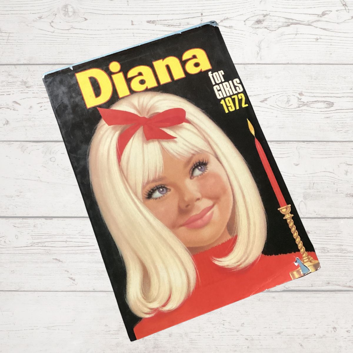 Vintage Diana Annual 1972, full of fiction, fashion, fun and nostalgia. Great gift idea