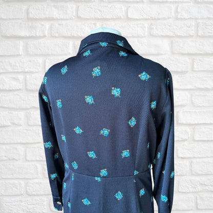 70s Black Floral Print Long Sleeved Dress with a Dagger Collar. Approx UK size 14-16